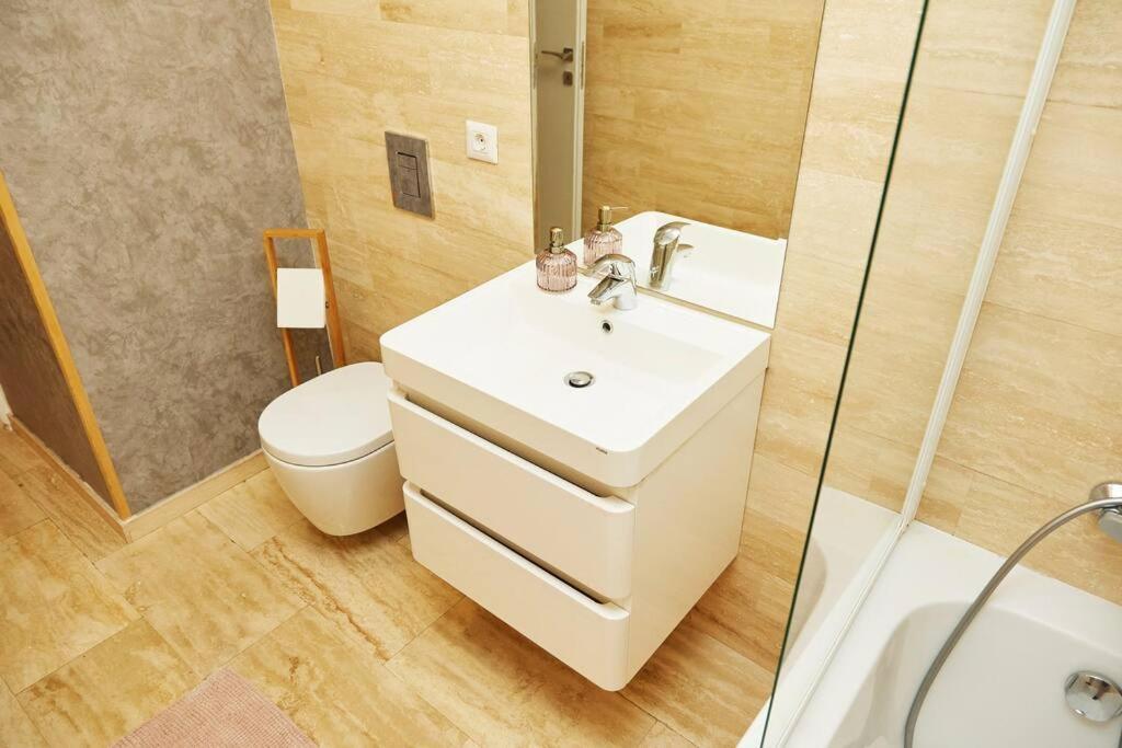 Vernescu Luxury Residence 2 Bucureşti Exterior foto